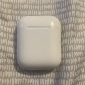 Single right Apple AirPod with case
